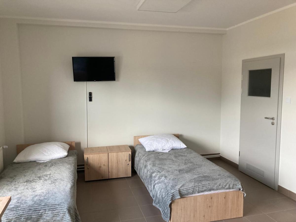 Hostel Przy Stadionie Явожно Екстер'єр фото