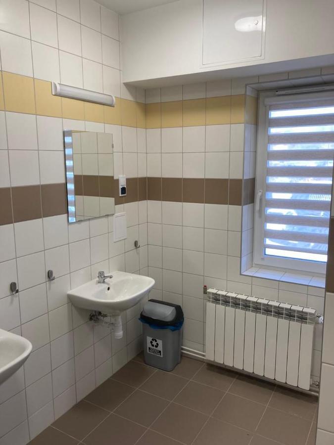 Hostel Przy Stadionie Явожно Екстер'єр фото
