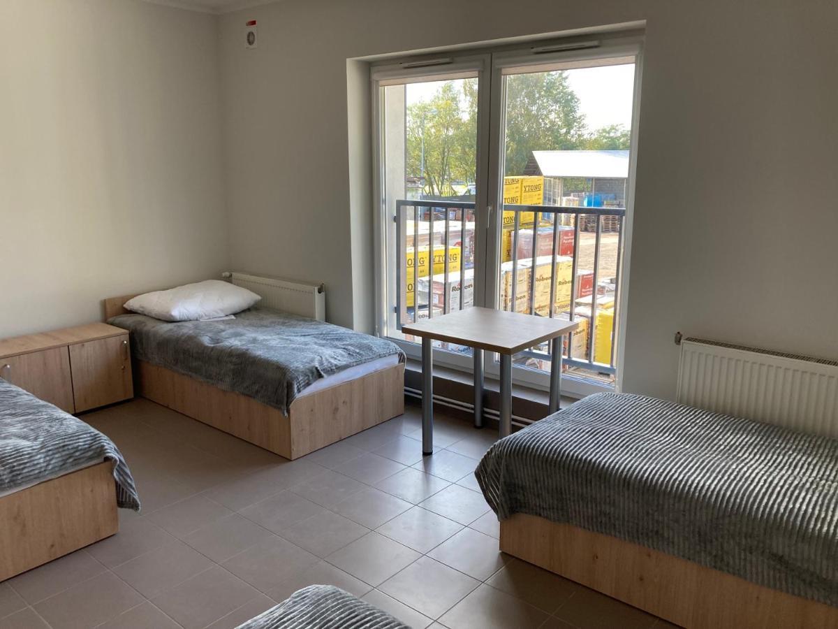 Hostel Przy Stadionie Явожно Екстер'єр фото